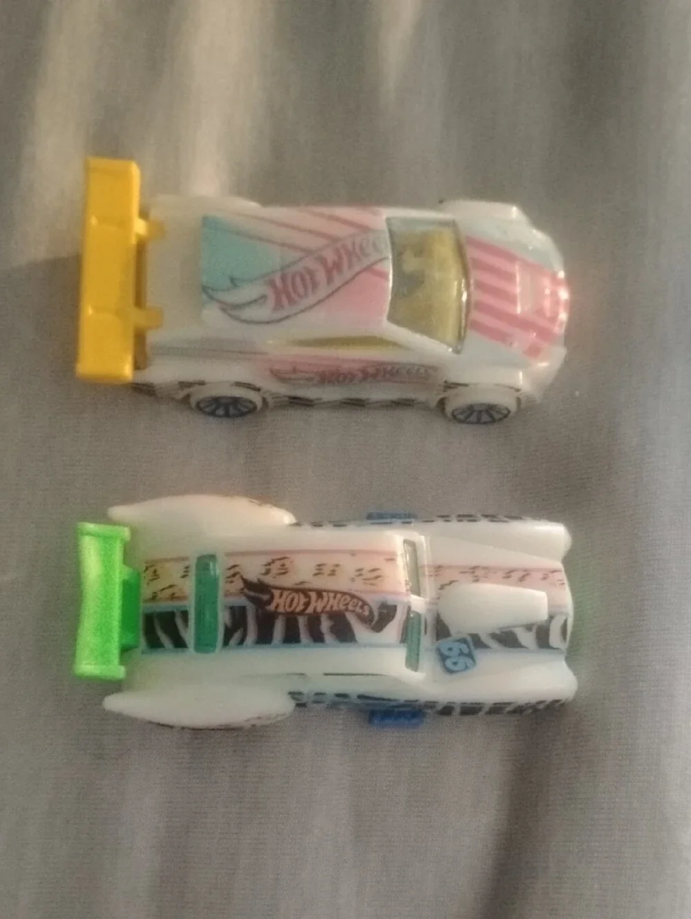 Kids 19 Toy Car Set - Hot Wheels Maisto Matchbox And More